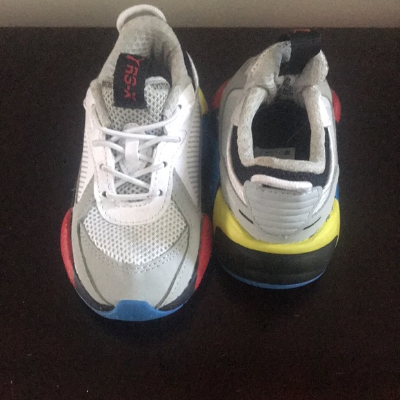 Used child puma size 7 mint condition - Picture 3 of 5